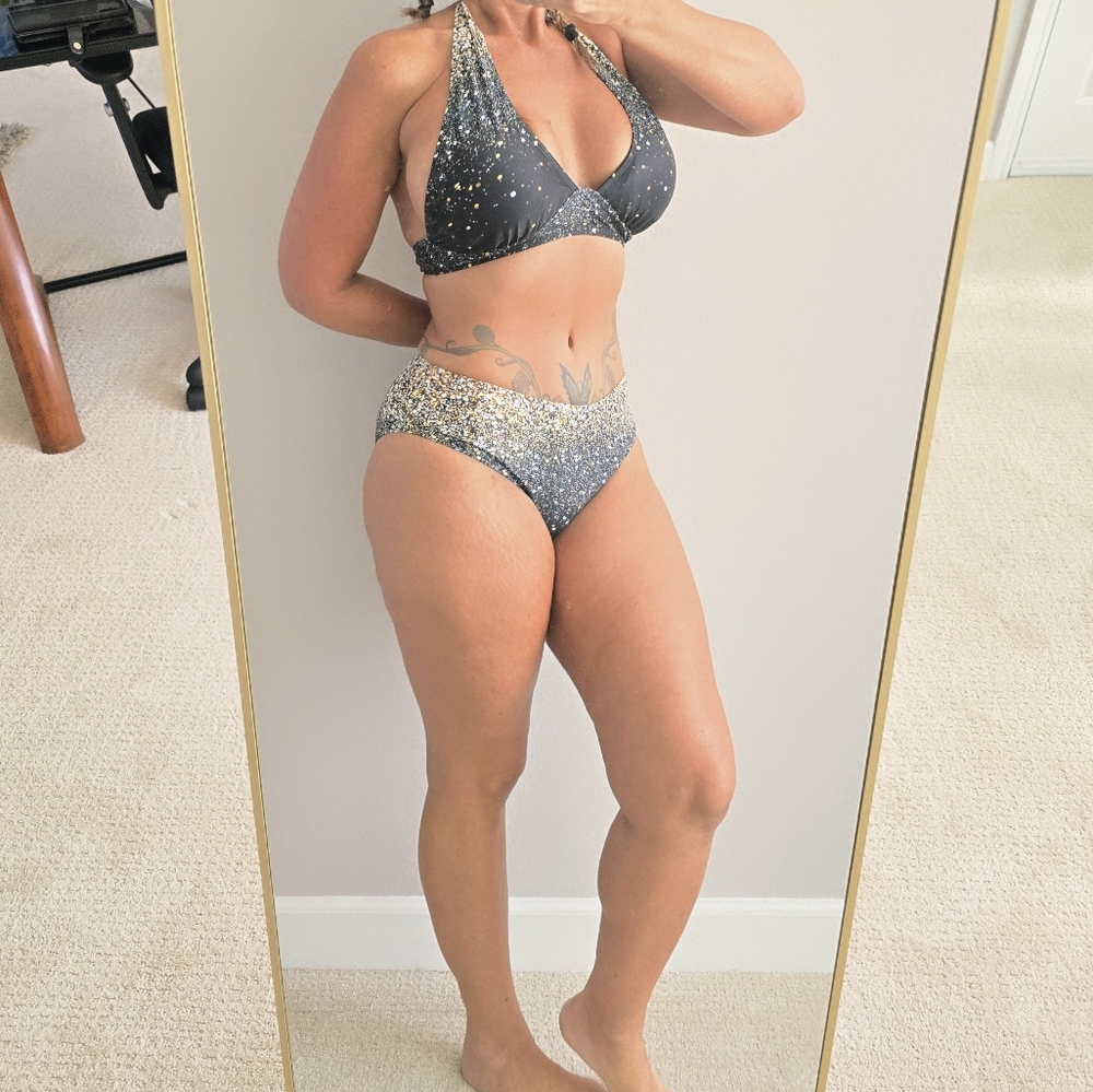 Pg8 #1:Black and Gold Sequin Bikini Set - Picture 5 of 9